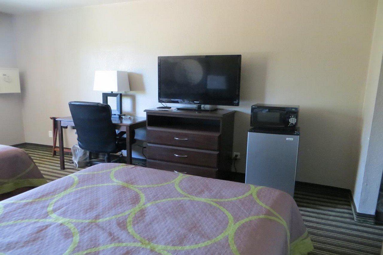 Super 8 By Wyndham Fort Myers Eksteriør bilde