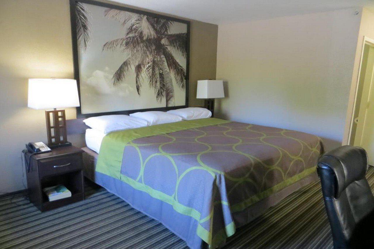 Super 8 By Wyndham Fort Myers Eksteriør bilde